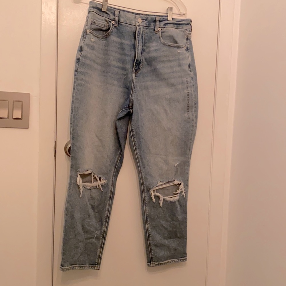 American Eagle Curvy Mom Jeans